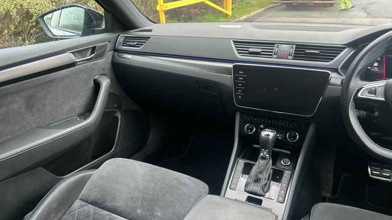 Skoda Superb 2.0 TSI 190 Sport Line Plus 5dr DSG Petrol Hatchback